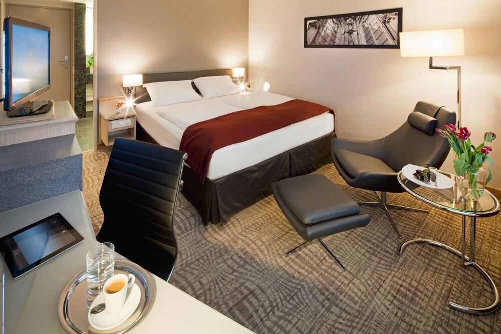 Mövenpick 's Hertogenbosch Hotel 4*