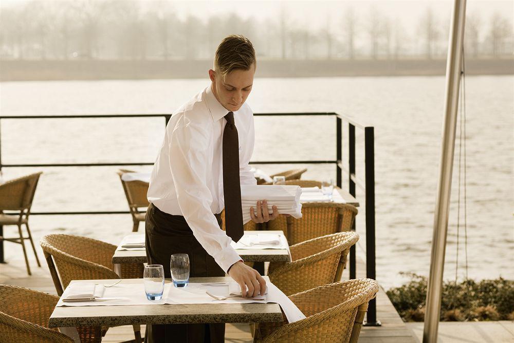 Mövenpick 's Hertogenbosch Hotel 4*