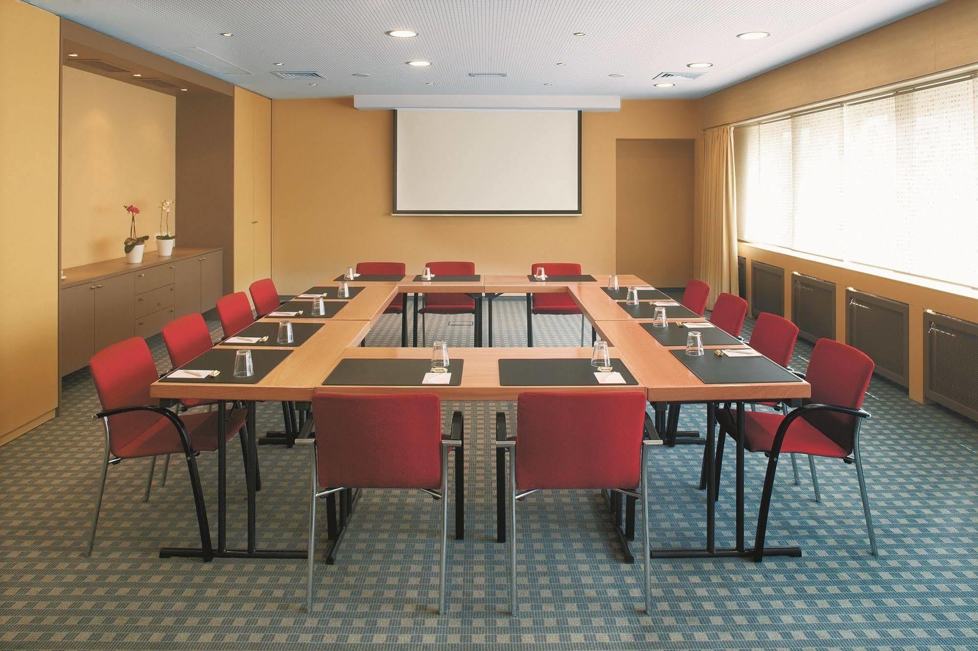 Mövenpick 's Hertogenbosch Hotel 4*